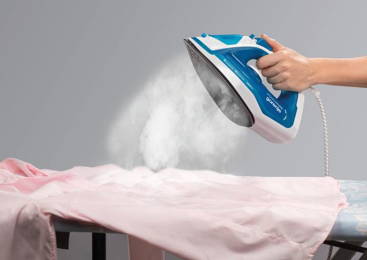 Actual product image Gorenje SIH1800BLT Steam Iron, 1800 W, Water tank capacity 250 ml, Continuous steam 25 g/min, Blue/White (1800 W, 80 g/min)