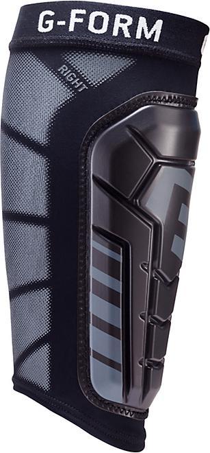 Actual product image G-Form Pro-S Vento parastinchi (L)