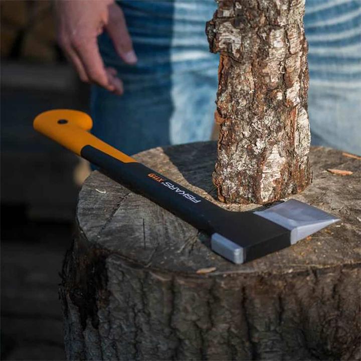 Actual product image Fiskars Splitting axe X11