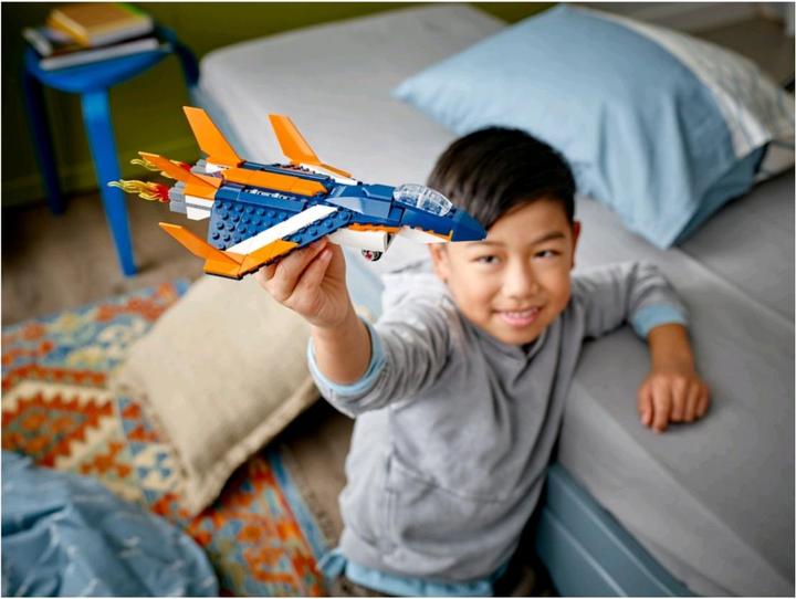 Actual product image LEGO Supersonic jet (31126, LEGO Creator 3-in-1)