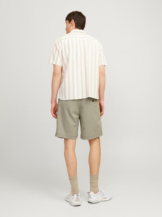 Produktbild Jack & Jones Wide Fit Chino Shorts Chino Shorts (XS)