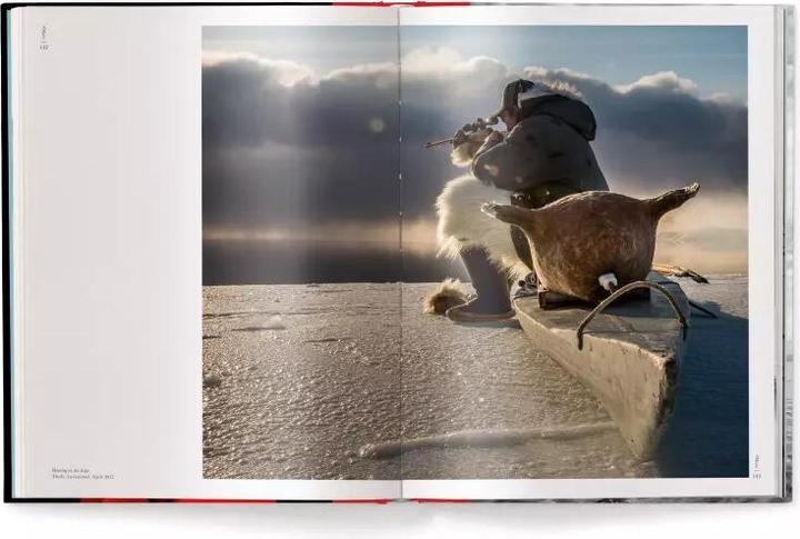 Actual product image Amaze (French, English, German, Christina Mittermeier)