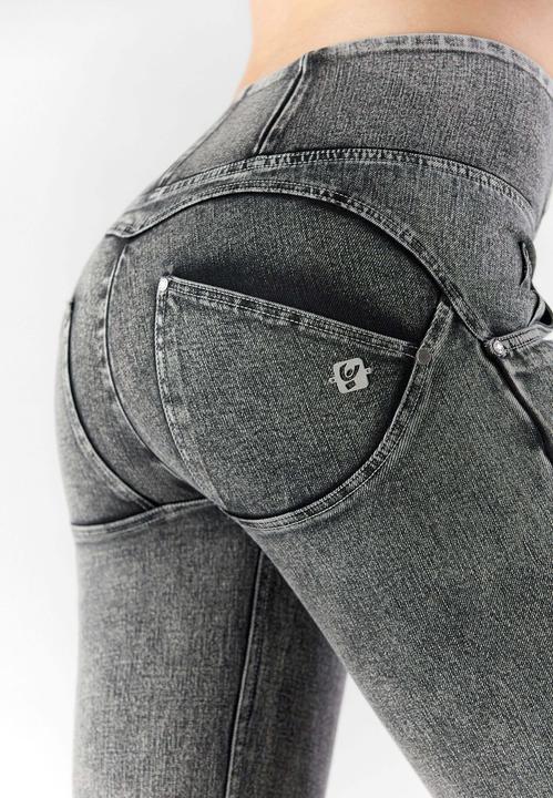 Produktbild Freddy WR.UP® SNUG Shaping Pants 7/8 WRUPSNUG14HF211 (M)