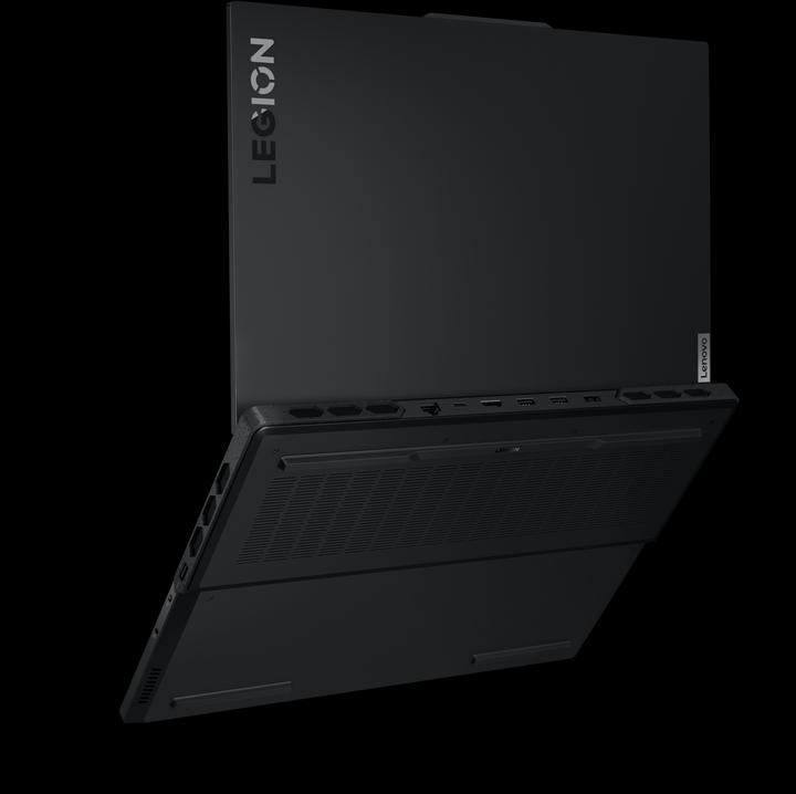 Actual product image Lenovo Legion Pro 7 (16", Intel Core i9-14900HX, 32 GB, 1000 GB, Eng. Int.)