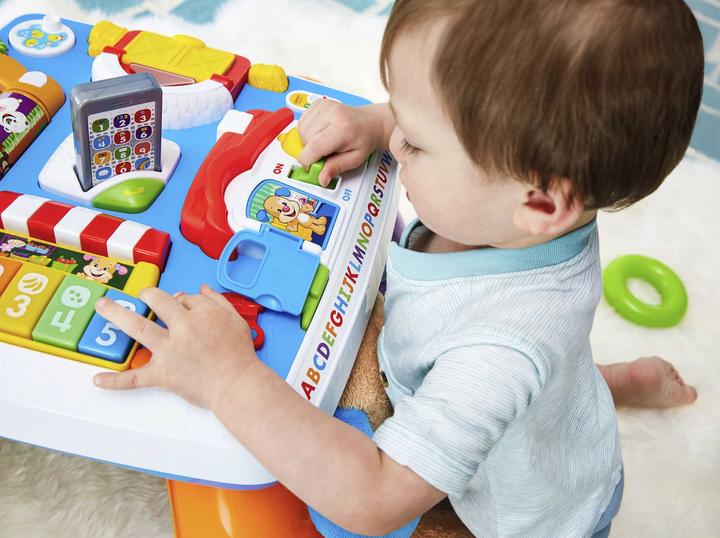 Image du produit Fisher-Price Table d'apprentissage Laugh & Learn Puppy's Around the Town (en anglais)