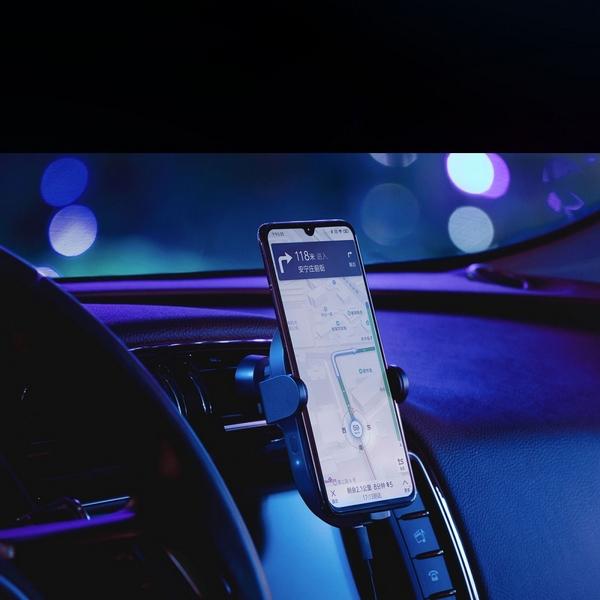 Actual product image Xiaomi Mi Wireless Car Charger (20 W)