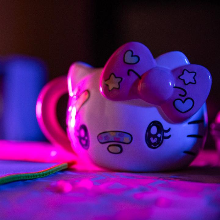 Image du produit Konix HELLO KITTY - Kawai - Mug 3D 500ml (320 ml, 1 x)