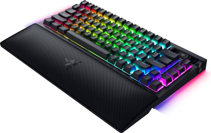 Produktbild Razer BlackWidow V4 Pro (US, Kabelgebunden, Kabellos)