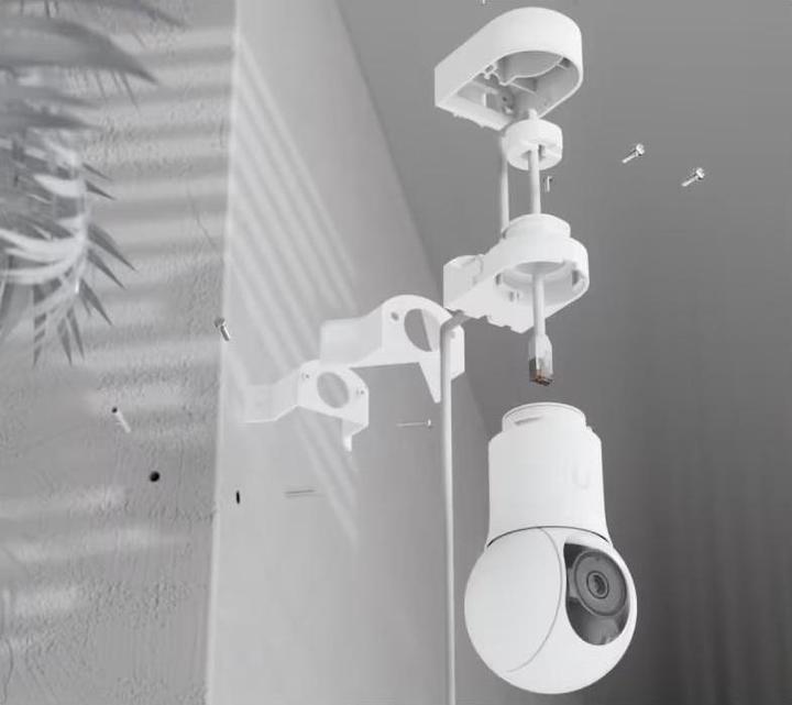 Actual product image Ubiquiti G5 PTZ corner mount (Mounting kit)