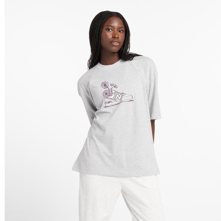Produktbild New Balance W Oversized Flower T-Shirt (M)