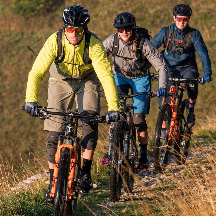 Produktbild Löffler Loeffler Radlerhosen mit Sitzpolster kurz M Bike Shorts Leon-G CSL Herren - Schwarz (54)