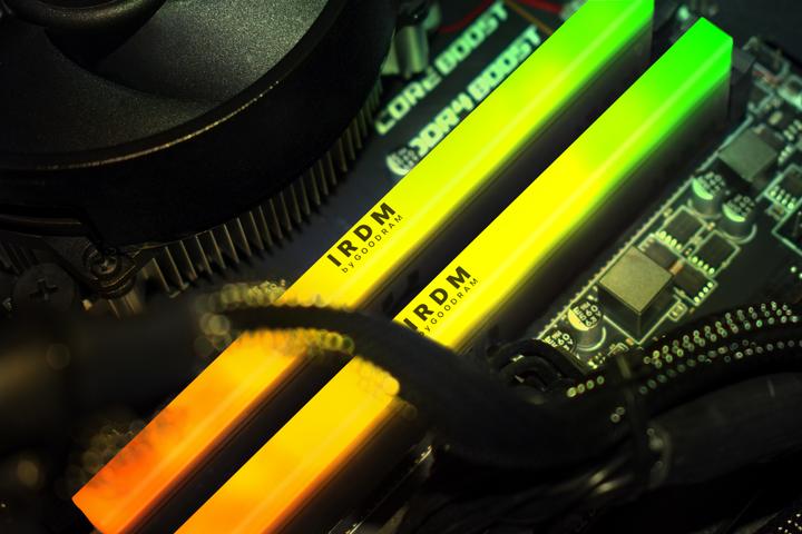 Actual product image Goodram IRDM 3600 MT/s 2x8GB DDR4 KIT DIMM RGB (2 x 8GB, 3600 MHz, DDR4-RAM, DIMM)