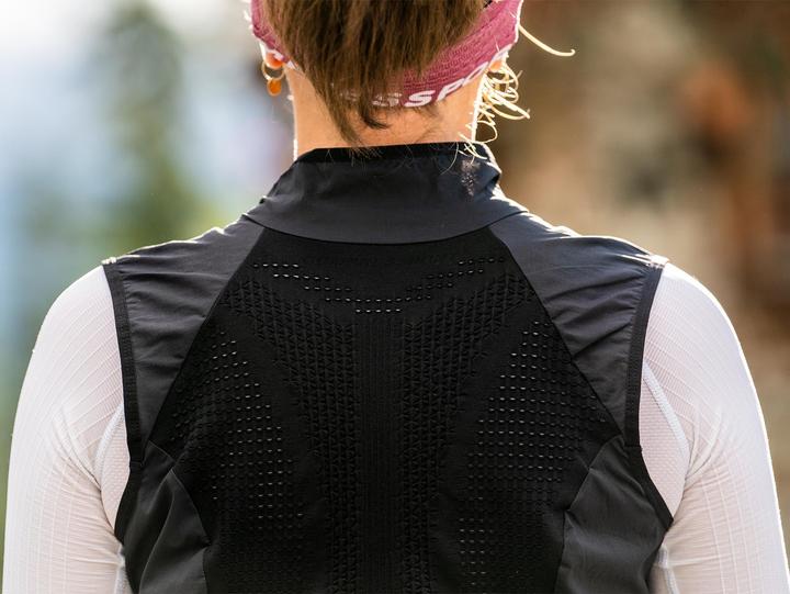 Actual product image Compressport Hurricane Windproof Vest W (M)