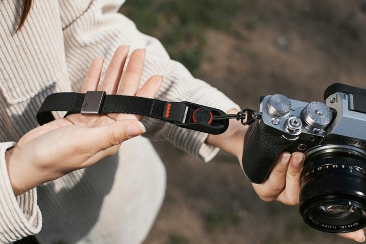 Actual product image Peak Design Cuff (Wrist strap)