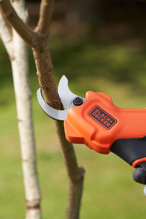 Productafbeelding Black & Decker Black and Decker handsnijder met 18 V 2 Ah Lithium