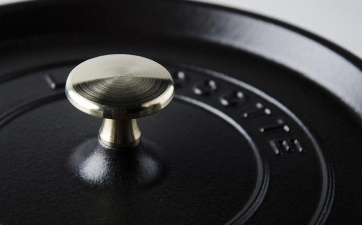 Actual product image Staub Cocotte (28 cm, Casserole + Stewpot, Cast iron)