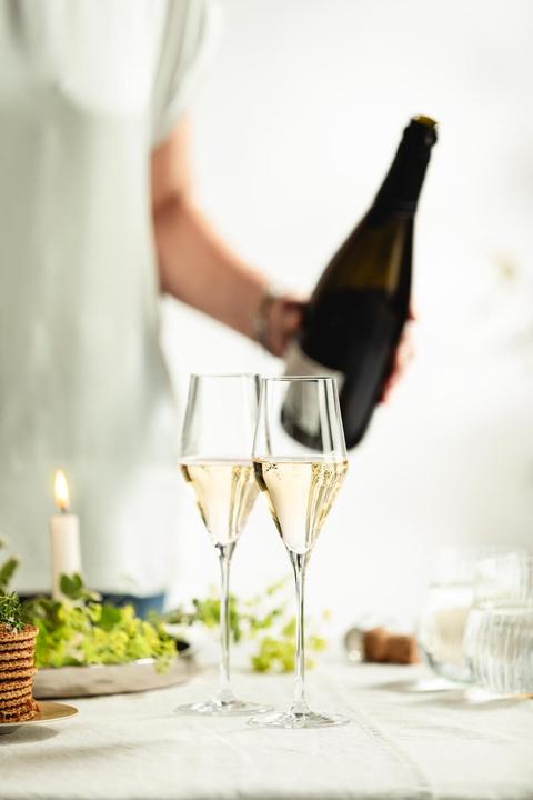 Produktbild Eisch Sky SensisPlus Champagnergläser inkl. Poliertuch (26 cl, 4 Gläser, Sektgläser)