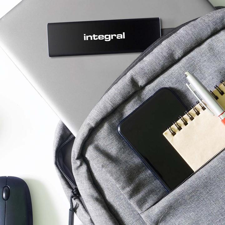 Actual product image SlimXpress Portable SSD 2 TB Black (2 TB)