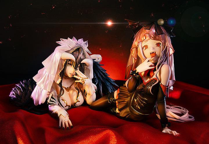 Actual product image Kadokawa 1/7 Albedo & Shalltear: Bride Ver. 9 - 11cm