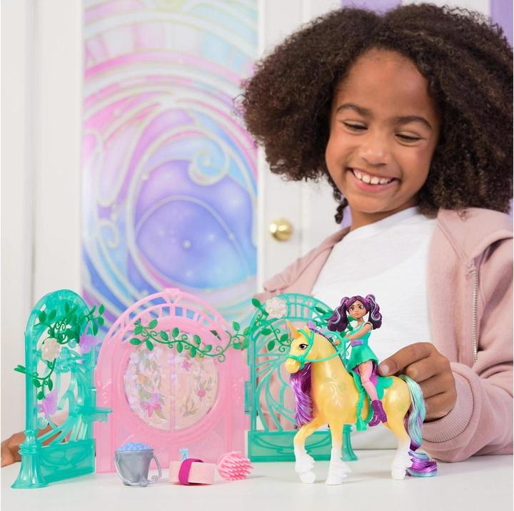 Produktbild Unicorn Academy - Small Doll Ava & Leaf Stall Spielset