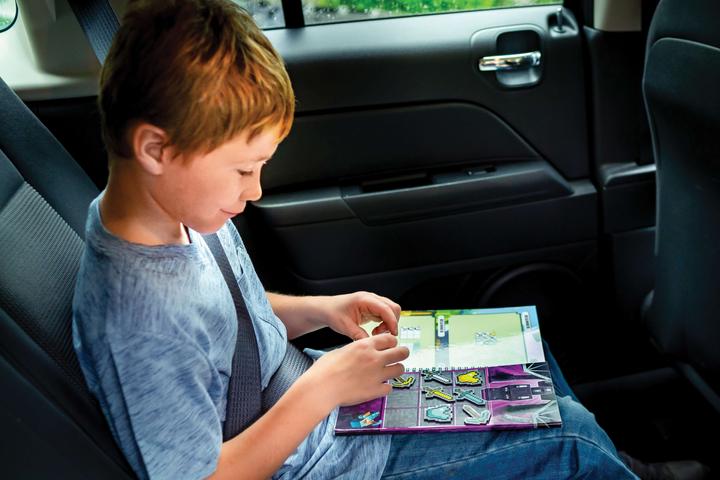 Actual product image Thinkfun Minecraft- The magnetic travel game (German)