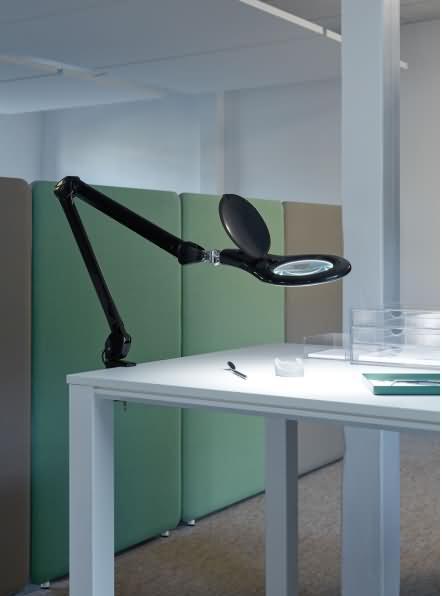 Actual product image Maul LED magnifier lamp MAULmakro (580 lm)