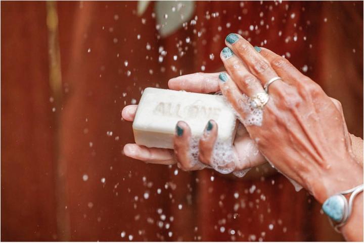 Immagine prodotto Dr. Bronner's Tè all-one-uno naturale sapone all-One Tea Tree 140g
