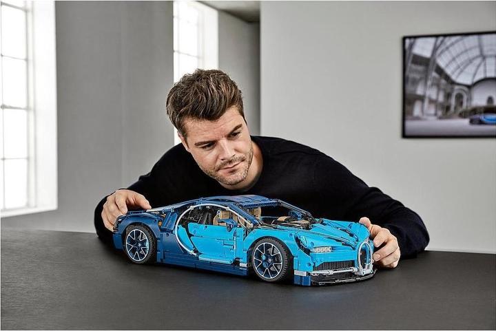 Immagine prodotto LEGO Bugatti Chiron (42083, LEGO Technic, Set LEGO rari)