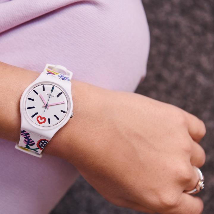 Actual product image Swatch Just Flowers (Analogue wristwatch, 34 mm)