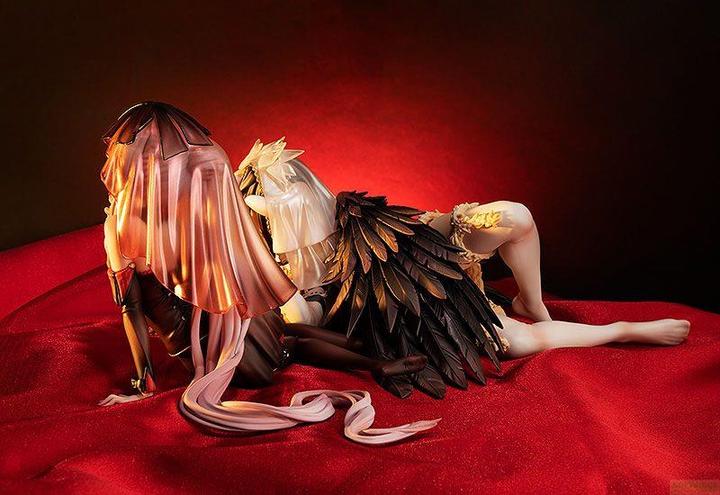 Actual product image Kadokawa 1/7 Albedo & Shalltear: Bride Ver. 9 - 11cm