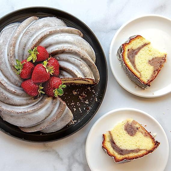 Produktbild Nordic Ware Backform Swirl Bundt (24 cm)