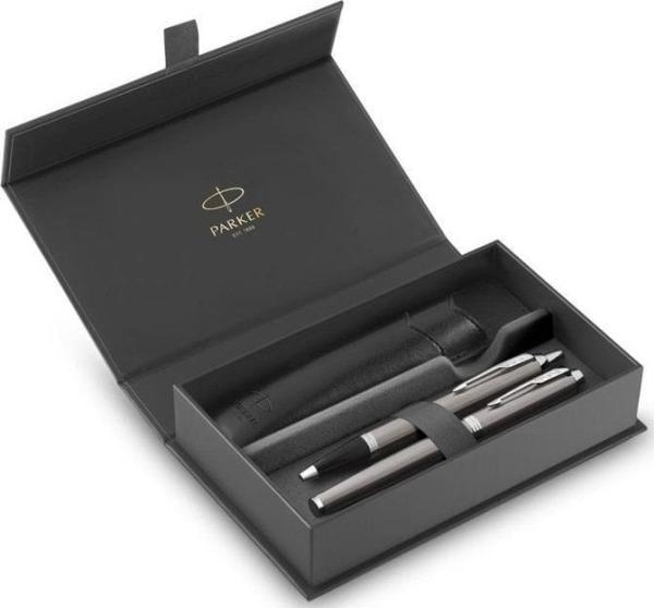 Actual product image Parker Pen Fountain pen + biros in gift box
