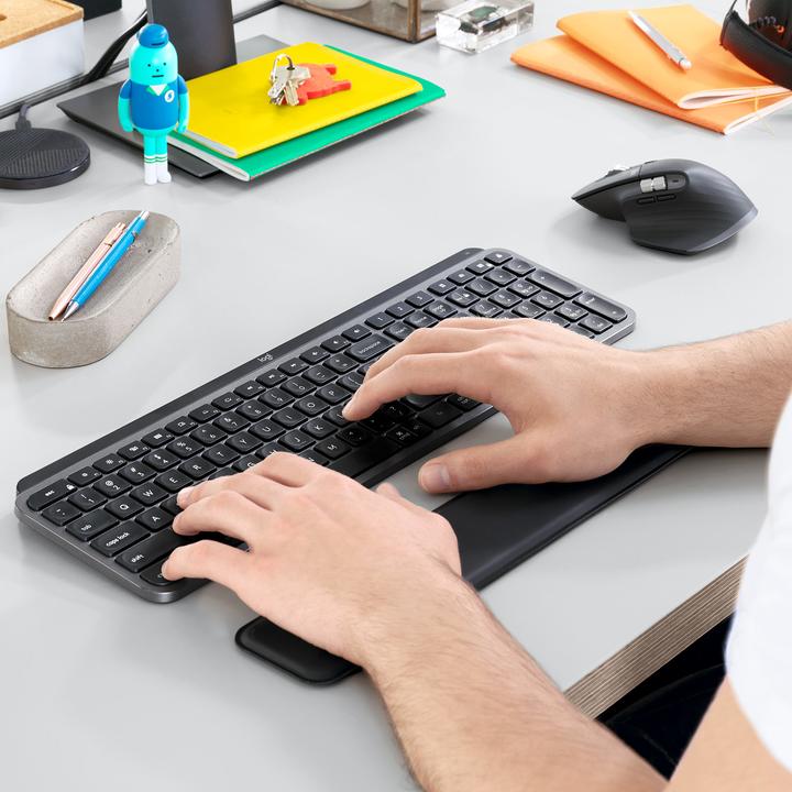 Actual product image Logitech MX Keys (Eng. Int., Wireless)
