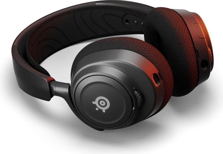 Produktbild SteelSeries Arctis Nova 7 (Kabellos)