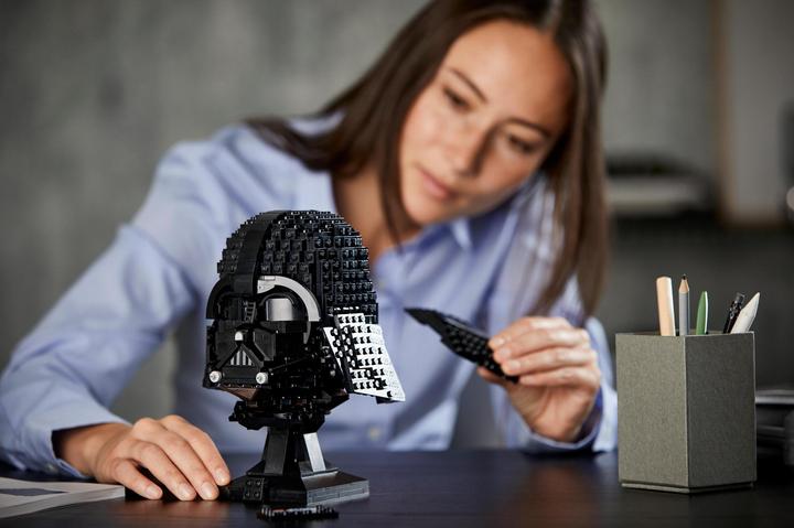 Produktbild LEGO Star Wars Darth Vader Helm (75304, LEGO Star Wars)