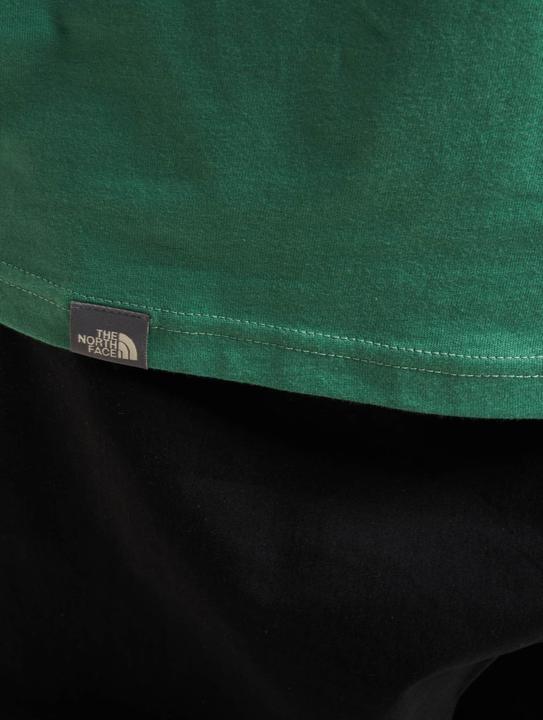 Actual product image North Face L/S Red Box Tee (S)