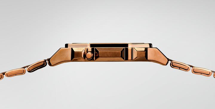 Actual product image Casio Vintage A1000rg-5ef (Digital watch, 39.60 mm)