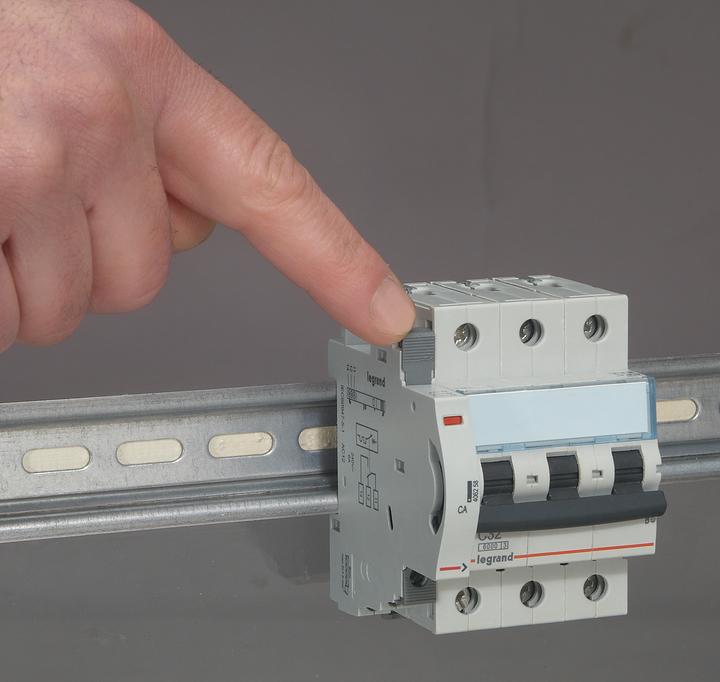 Actual product image Legrand Auxiliary switch 6 A 240 V 406258