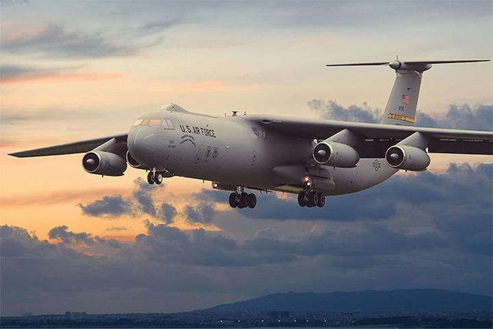 Produktbild Roden Lockheed C-141B Starlifter