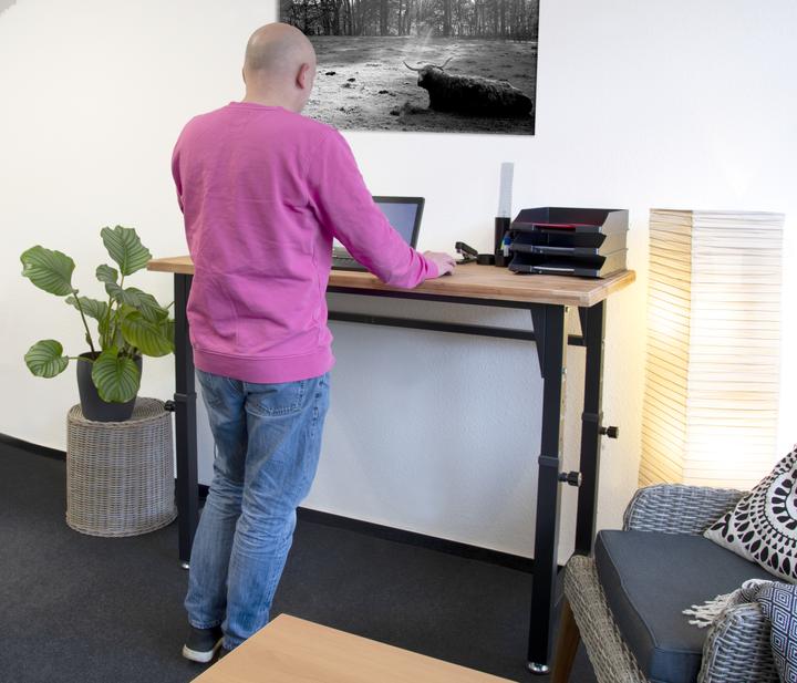 Actual product image CarTech Werkbank höhenverstellbar FSC® SQS-COC-100130 (135 cm, 60 cm)