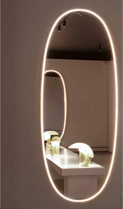 Produktbild Flos La Plus Belle Led Spiegel (80 x 205.5 cm)
