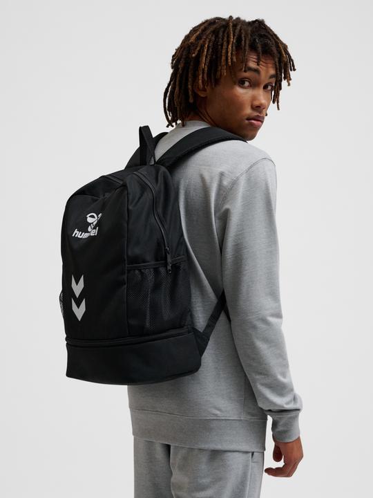 Actual product image hummel hmlESSENTIAL BACK PACK W. SC