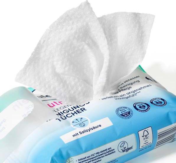 Actual product image dm Balea Nourishing cleansing wipes Skin clean (Facial cleansing wipes)