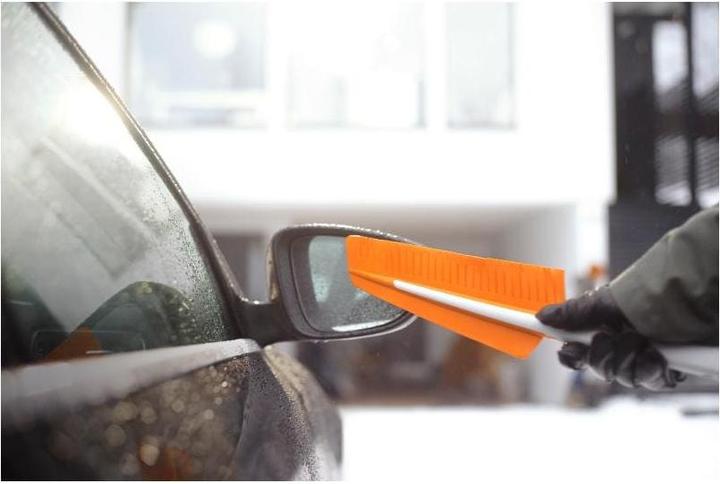 Immagine prodotto Fiskars Raschiaghiaccio spazzola neve SnowXpert