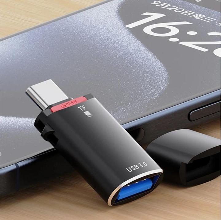 Image du produit PowerGuard Adaptateur deux en un USB-C vers carte MicroSD et lecteur USB 3.0 (USB Type C, MicroDot)