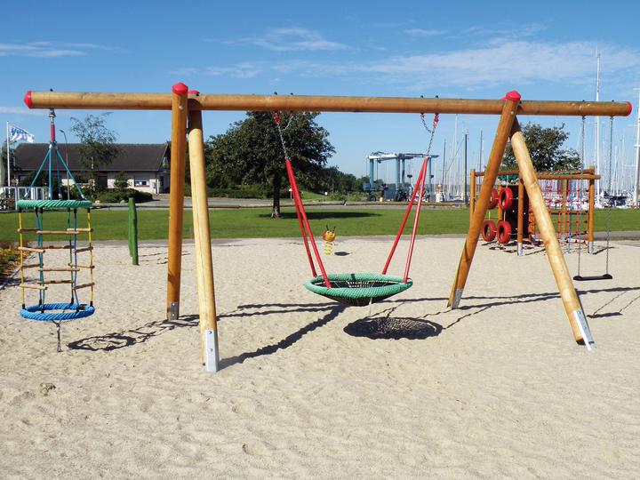 Produktbild Huck Seiltechnik Huck Multi-Schaukelanlage aus Douglasie