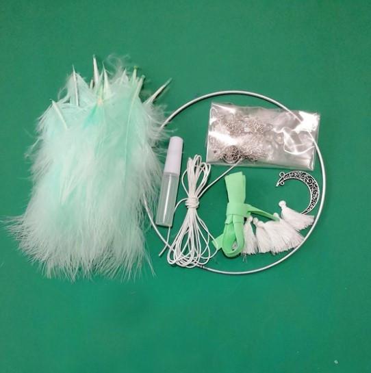 Actual product image Cover-Discount DIY Craft Set Dreamcatcher Moon white