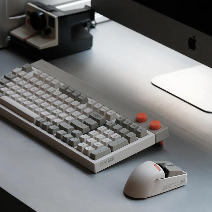 Actual product image Lofree OE909 TOUCH PBT Wireless Mouse-Block version
