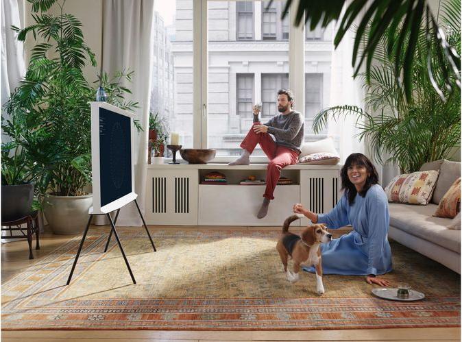 Actual product image Samsung The Serif QE50LS01T (50", LS01T, QLED, 4K, 2021)