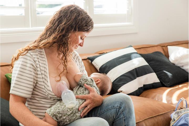 Actual product image Haakaa 100ml Silicone Breast Pump with Suction Base & Silicone Cap